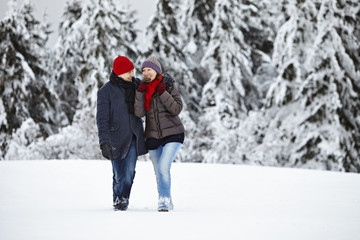 Paar Mann Frau Schnee Spaziergang Freude