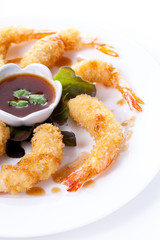 Deep fried shrimp with sauce