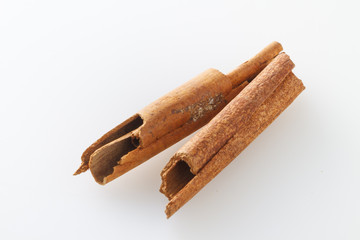 シナモン　Cinnamon