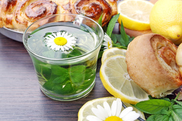 mint tea and delicious buns