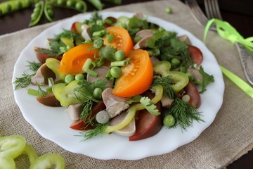 salad with lamb tongue, tomatoes, and balsamic vinegar