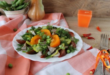 salad with lamb tongue, tomatoes, and balsamic vinegar