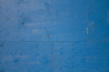 Blue post wall
