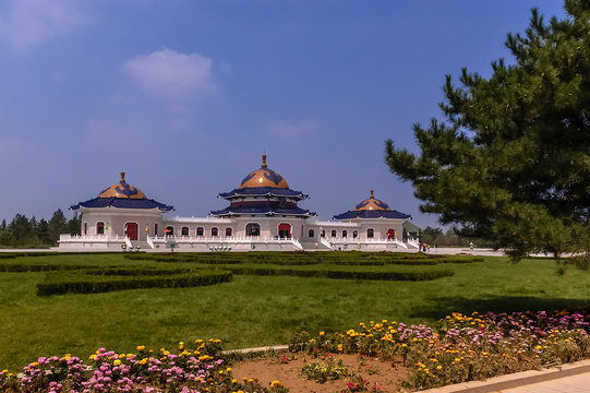 Dschingis-Khan-Mausoleum bei Ordos