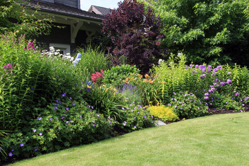 Garden flower bed