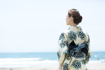 浴衣の女性 