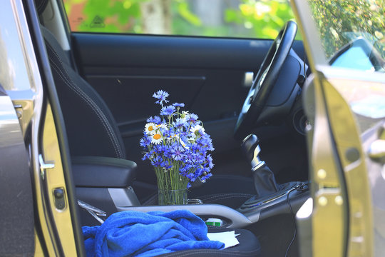 Summer flowers in the car