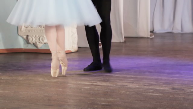 Ballet pair feet