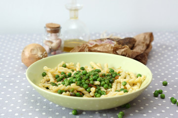 Pasta e piselli