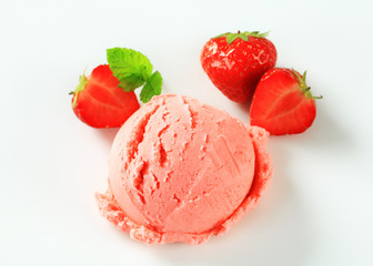 Strawberry ice cream