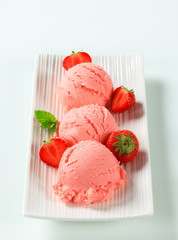 Strawberry ice cream