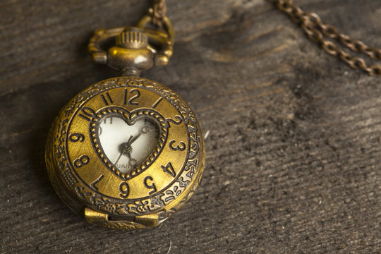 Orologio a cipolla con vetro a cuore