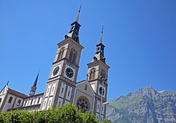Fototapeta na wymiar Glarus, Stadtkirche