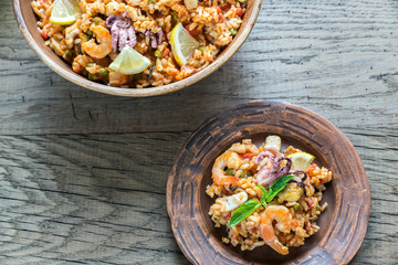 Seafood paella