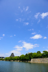 青空と広島城