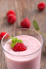 raspberry  yogurt