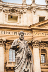 Fototapeta premium Statue of Saint Peter in Vatican City