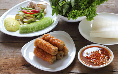 Vietnamese meatball wraps with vegetables (Nam-Neaung)