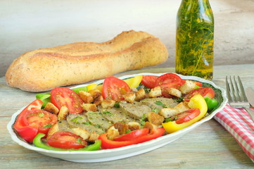 kalter Braten vom Rind mit Sauce Vinaigrette