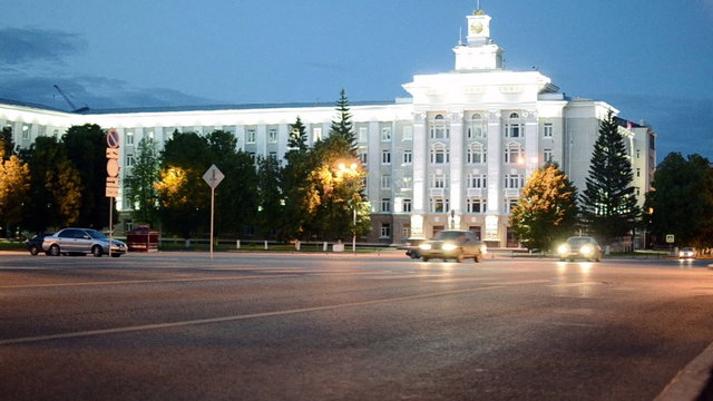 Cars moving at night through the city center of Ufa Bashkortostan in Russia. Traffic becomes calmer at night during the day motorists can expect huge delays and risks of greater accidents.
