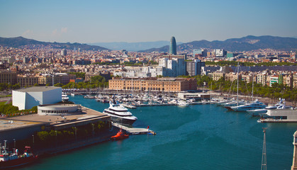 Fototapeta na wymiar Barcelona port 