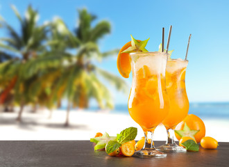 Summer drinks with blur beach on background © Jag_cz