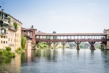 Papier Peint photo Ponte Vecchio Vista sul ponte degli Alpini a Bassano del Grappa, Veneto, Italia