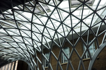 Modern ceiling of King's Cross Train Station - 86212769