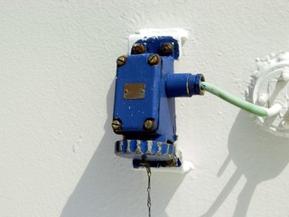 Wall-mounted socket