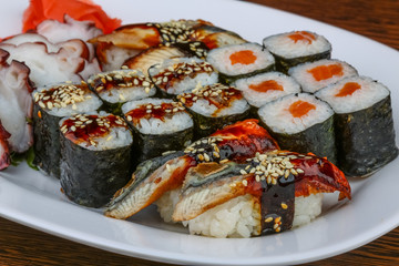 Sushi and roll set