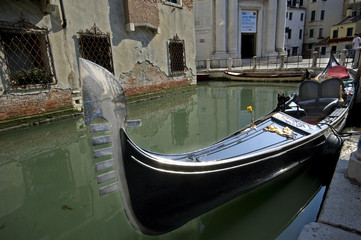 Fototapeta na wymiar Gondola a Venezia 
