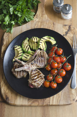 Lamb cutlets with grilled vegetables