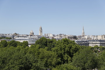 Obraz premium Panorama à Paris, vue depuis le toit du musée du Quai Branly 