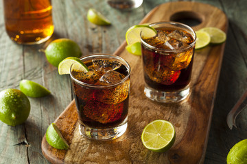 Rum and Cola Cuba Libre - obrazy, fototapety, plakaty