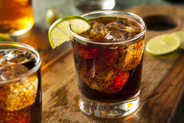 Rum and Cola Cuba Libre - obrazy, fototapety, plakaty