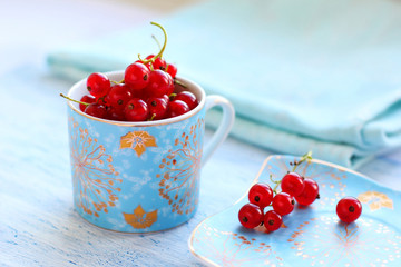 redcurrant in a cup