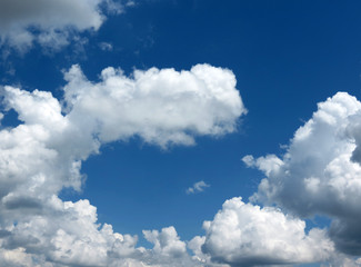 Fototapeta premium Fluffy cloud formation. Space for text.