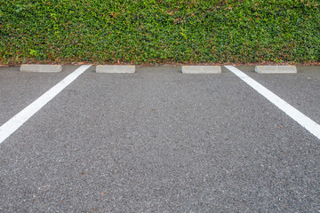 Obraz premium Outdoor empty space at car parking lot