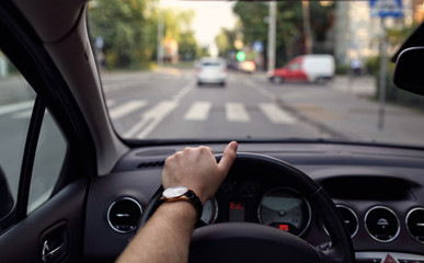 Pedestrian crossing from the driver's eyes