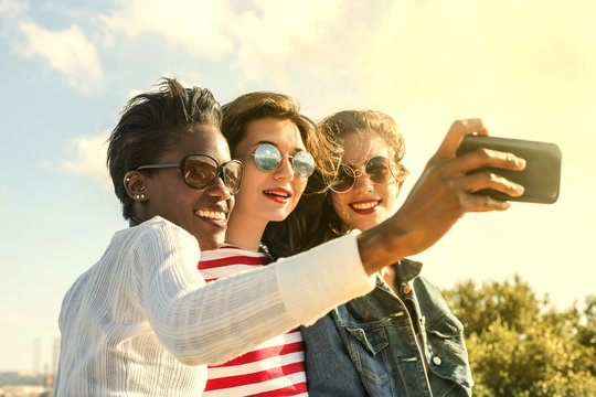 Three girls doing a selfie together