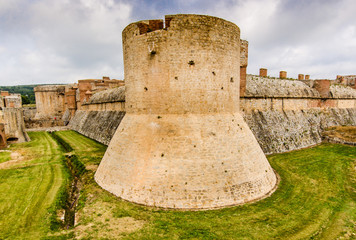 Fototapeta na wymiar Festung salses le chateau in Roussillon