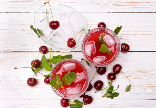 Cherry Drink.