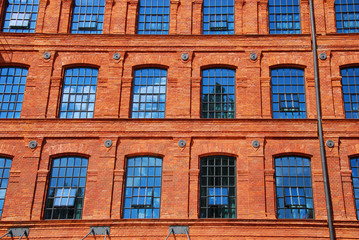 Fototapeta na wymiar old brick factory building in Lodz