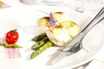 meatballs with asparagus