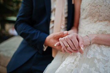 hands of wedding couple