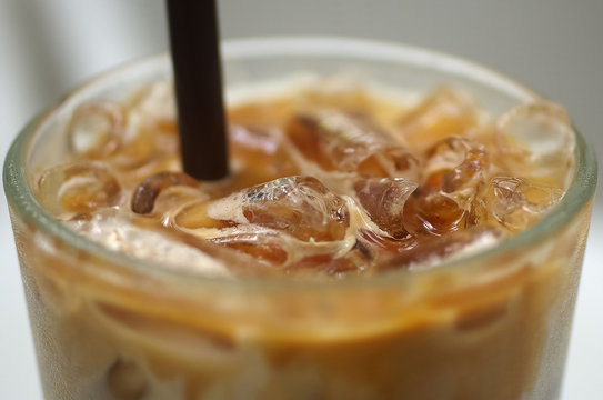 close up ice caramel macchiato