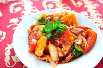 Sweet and sour sauce fried with pork
