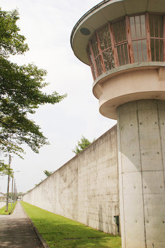 Monitoring platform and the prison fence