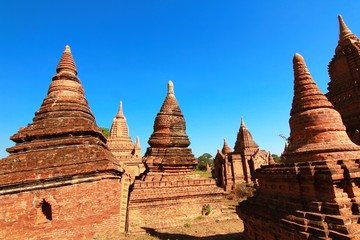Fototapeta premium temple and pagoda in bagan myanmar