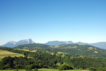 vue sur le massif de la chartreuse depuis les bauges-savoie